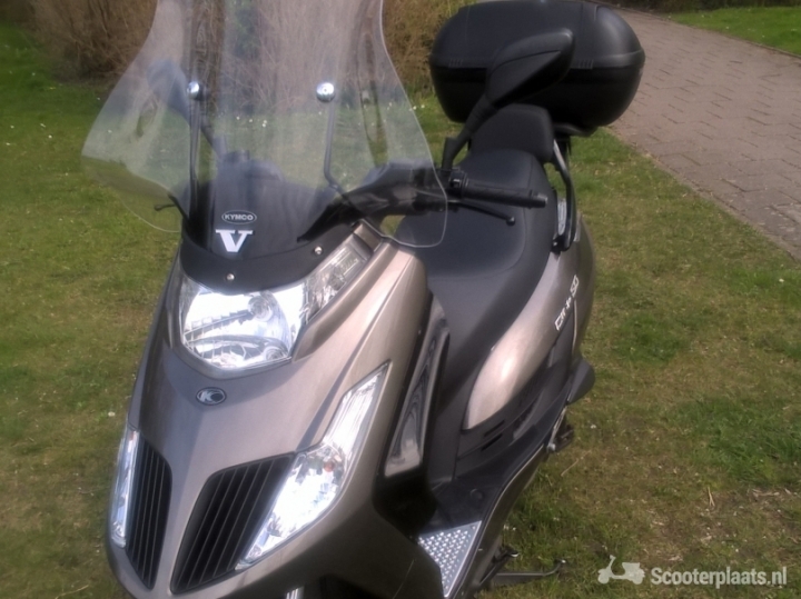 Kymco New Dink bruin